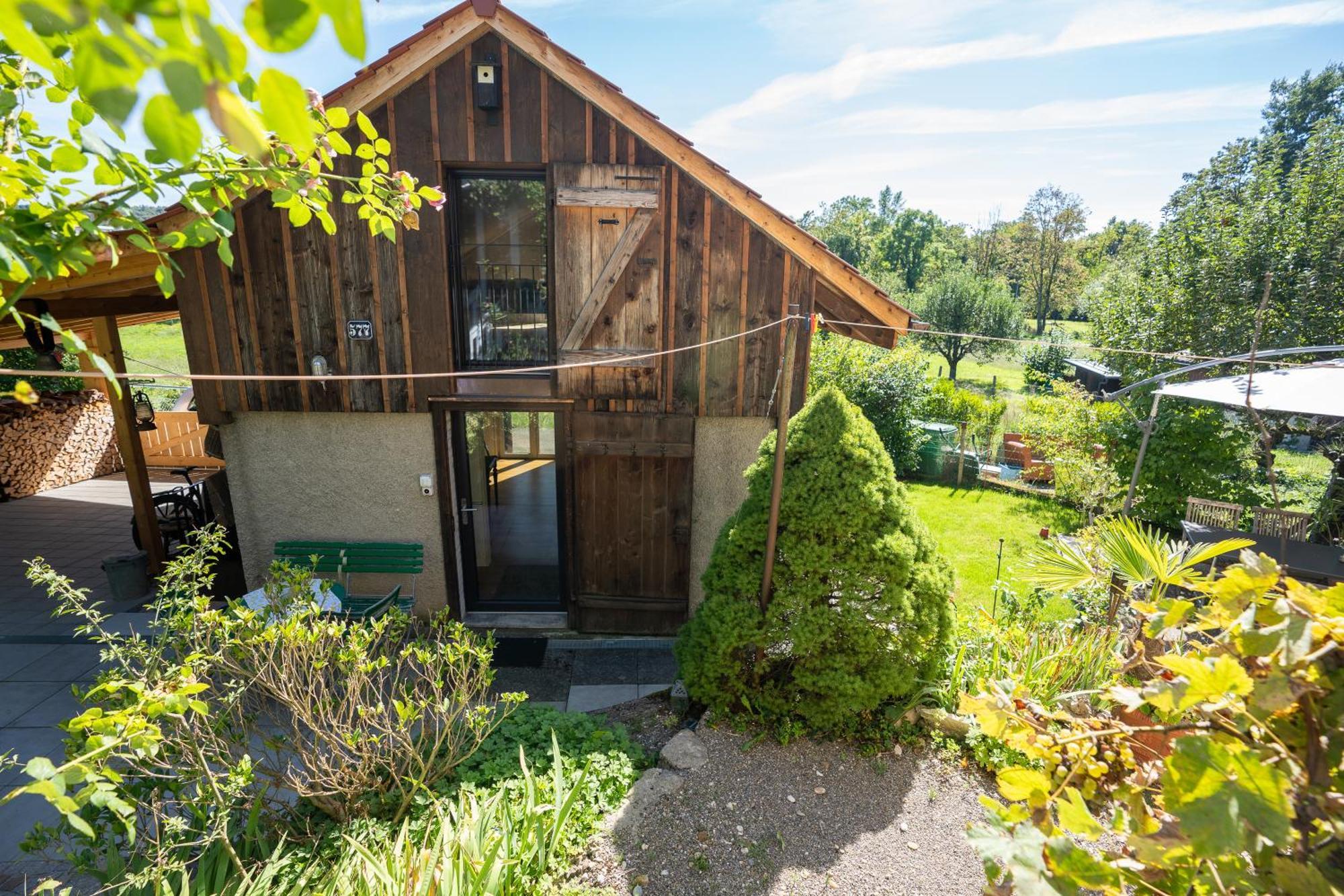 Tiny House Chez Claudine - Relaxen, Workspace, Naehe Thermen, Netflix, Free Parking & Wifi Brugg  Exterior photo